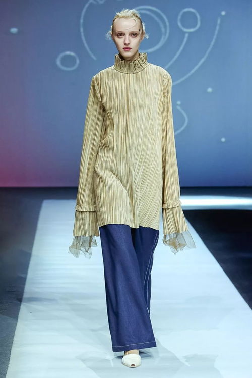 本土时装周 服装产业的文化引擎与商业价值